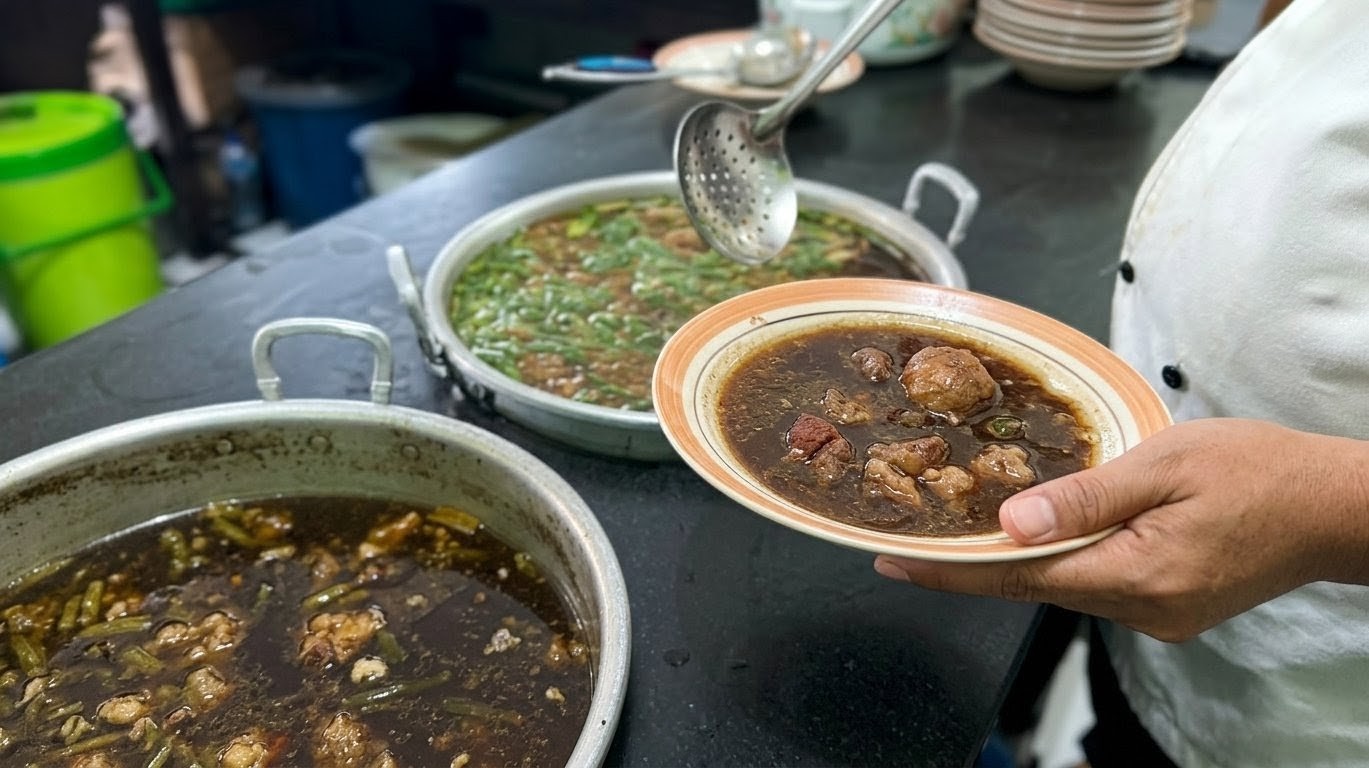 Garang Asem Pekalongan, Kuliner Pekalongan, Garang Asem Sapi, Nasi Megono, Warung Haji Masduki, Wisata Kuliner, Makanan Tradisional