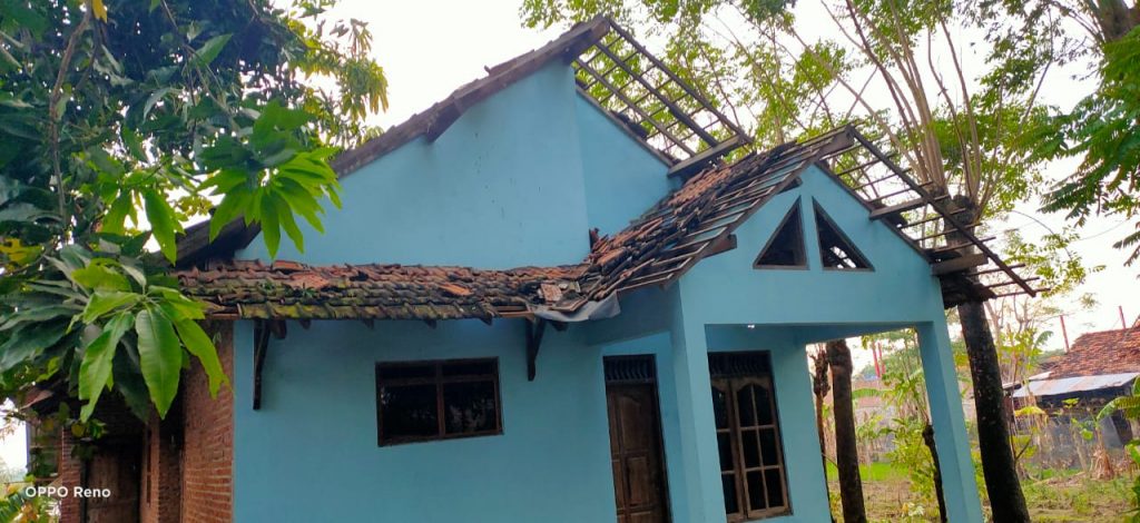 11 Rumah Warga Rusak Berat Akibat Diterjang Angin Puting Beliung