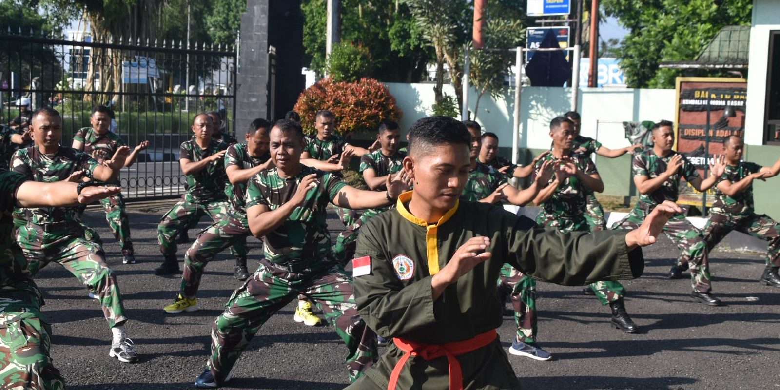 kodim 0707 wonosobo, pencak silat militer, bela diri tni, yoyok suyitno, pembinaan prajurit