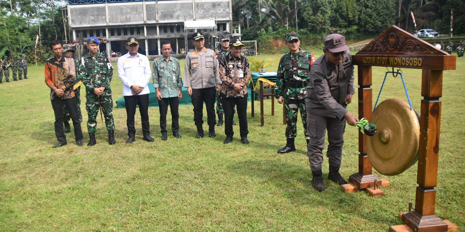 tmmd wonosobo 2026, dandim 0707 wonosobo, desa grugu kaliwiro, infrastruktur pedesaan, tni ad manunggal air