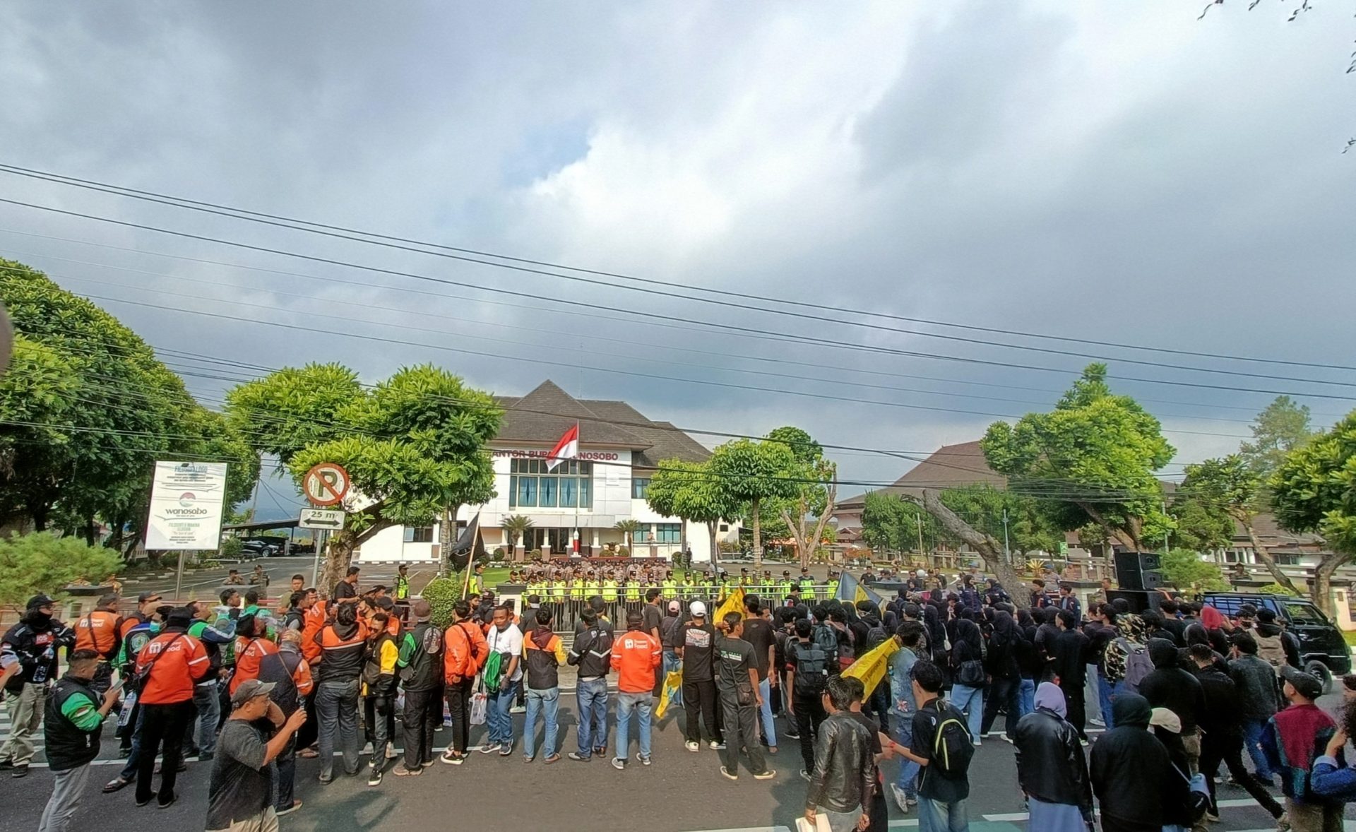 Ojol Wonosobo, Demo Wonosobo, BPJS Ketenagakerjaan Ojol, DBHCHT Wonosobo, Sekda Wonosobo