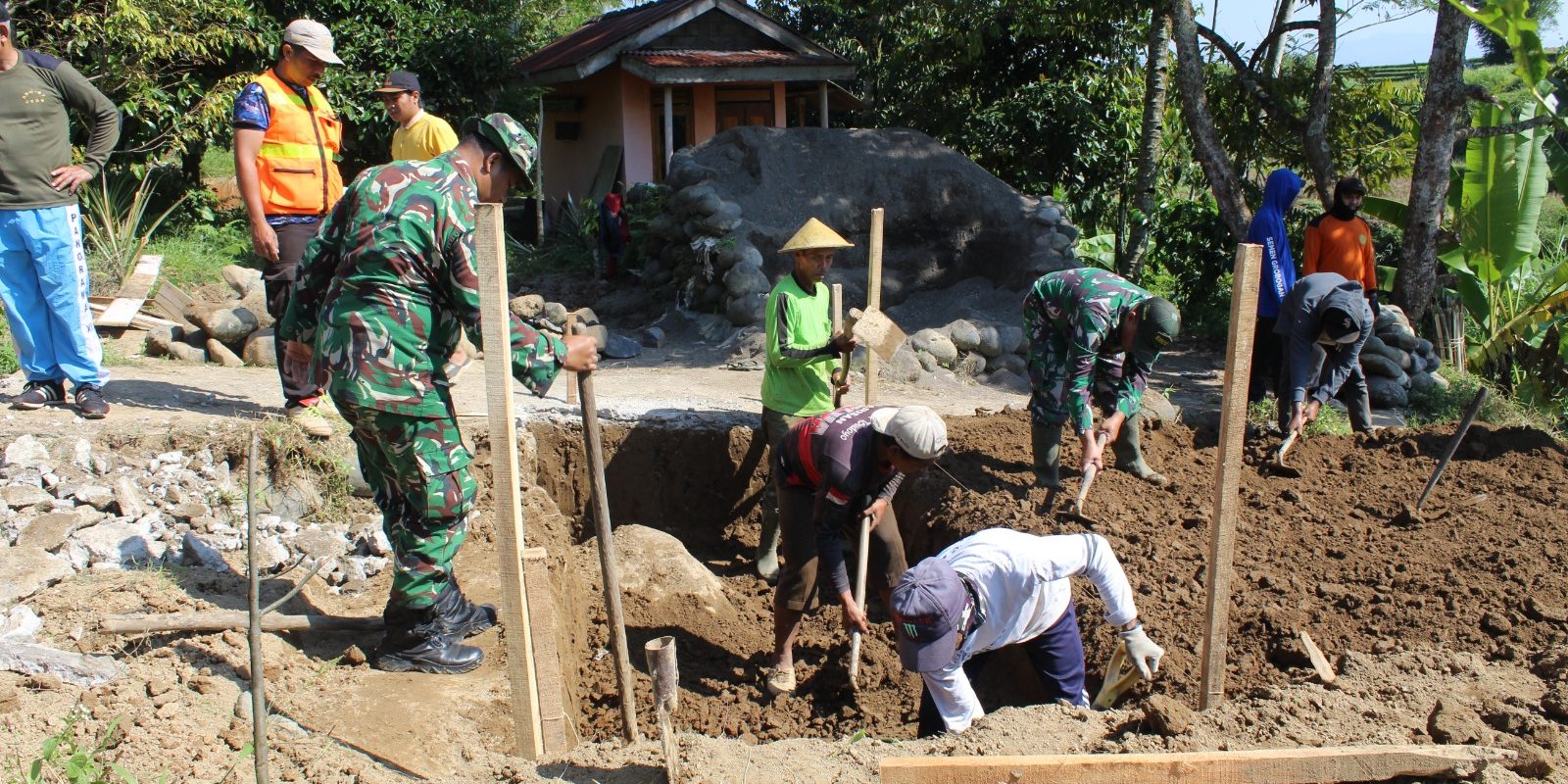 Jembatan Gantung Garuda, Kodim 0707 Wonosobo, infrastruktur desa, Yoyok Suyitno, Kedu Raya