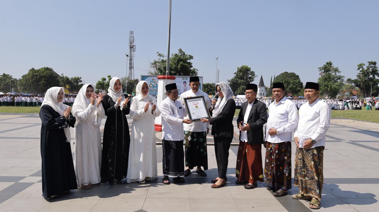 Hari Santri Nasional 2026, Rekor MURI Wonosobo, Pesantren Wonosobo, Hafidz Qur'an Jawa Tengah, Pendidikan Karakter, Berita Wonosobo Hari Ini